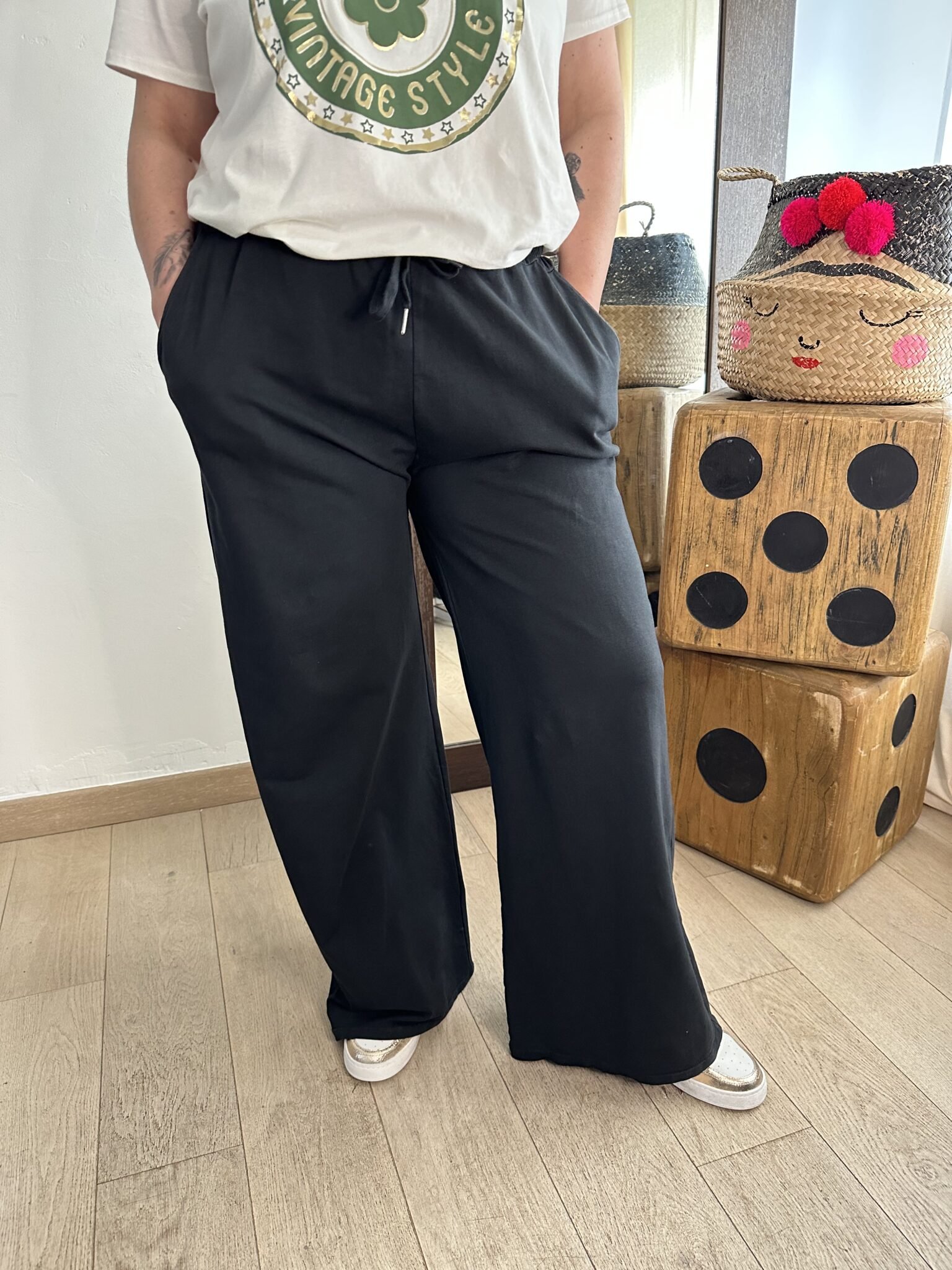 pantalon large noir grande taille femme curvy by romy