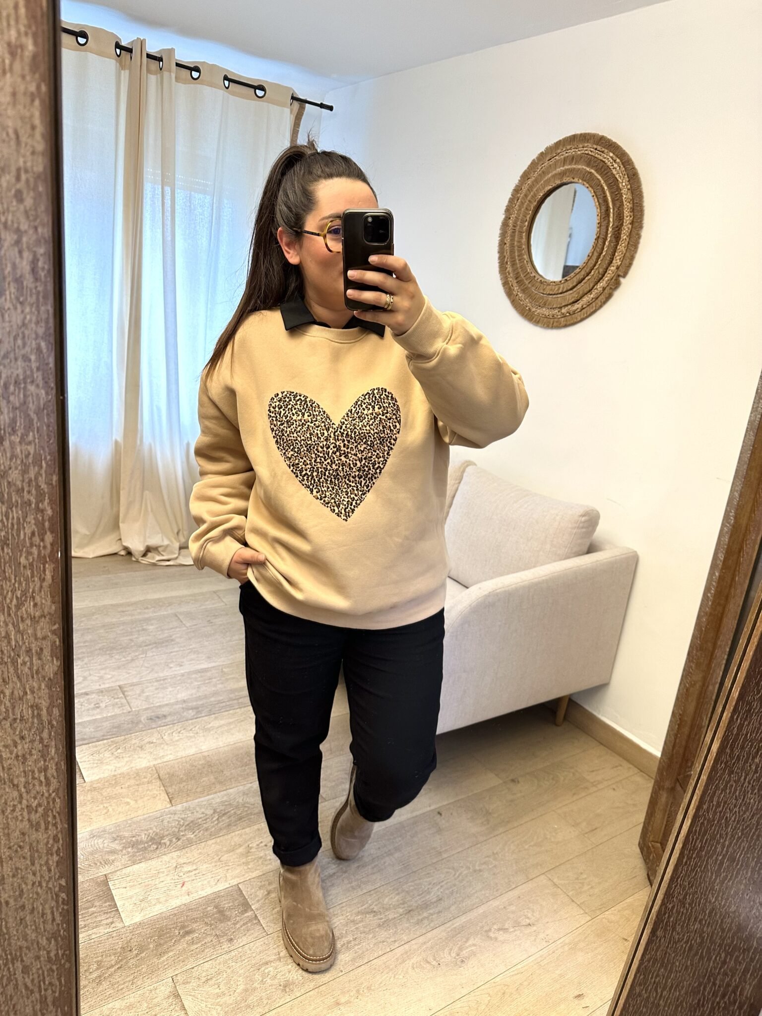 sweat camel coeur leopard grande taille femme curvy by romy