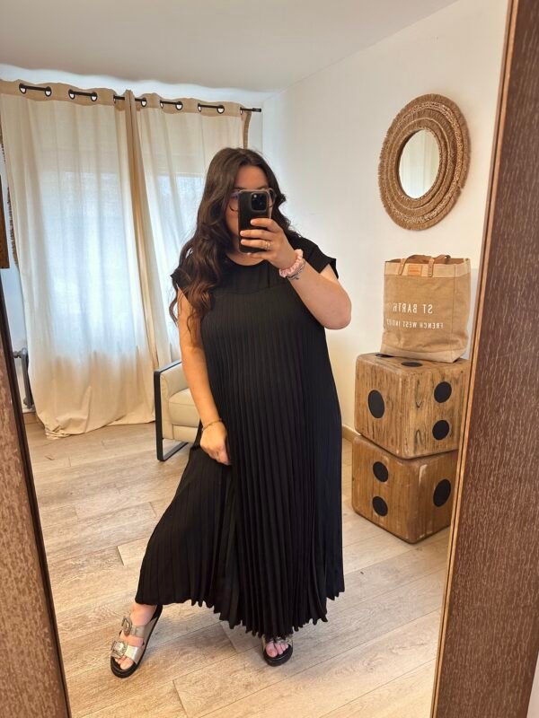 robe noir plissée grande taille femme curvy by romy