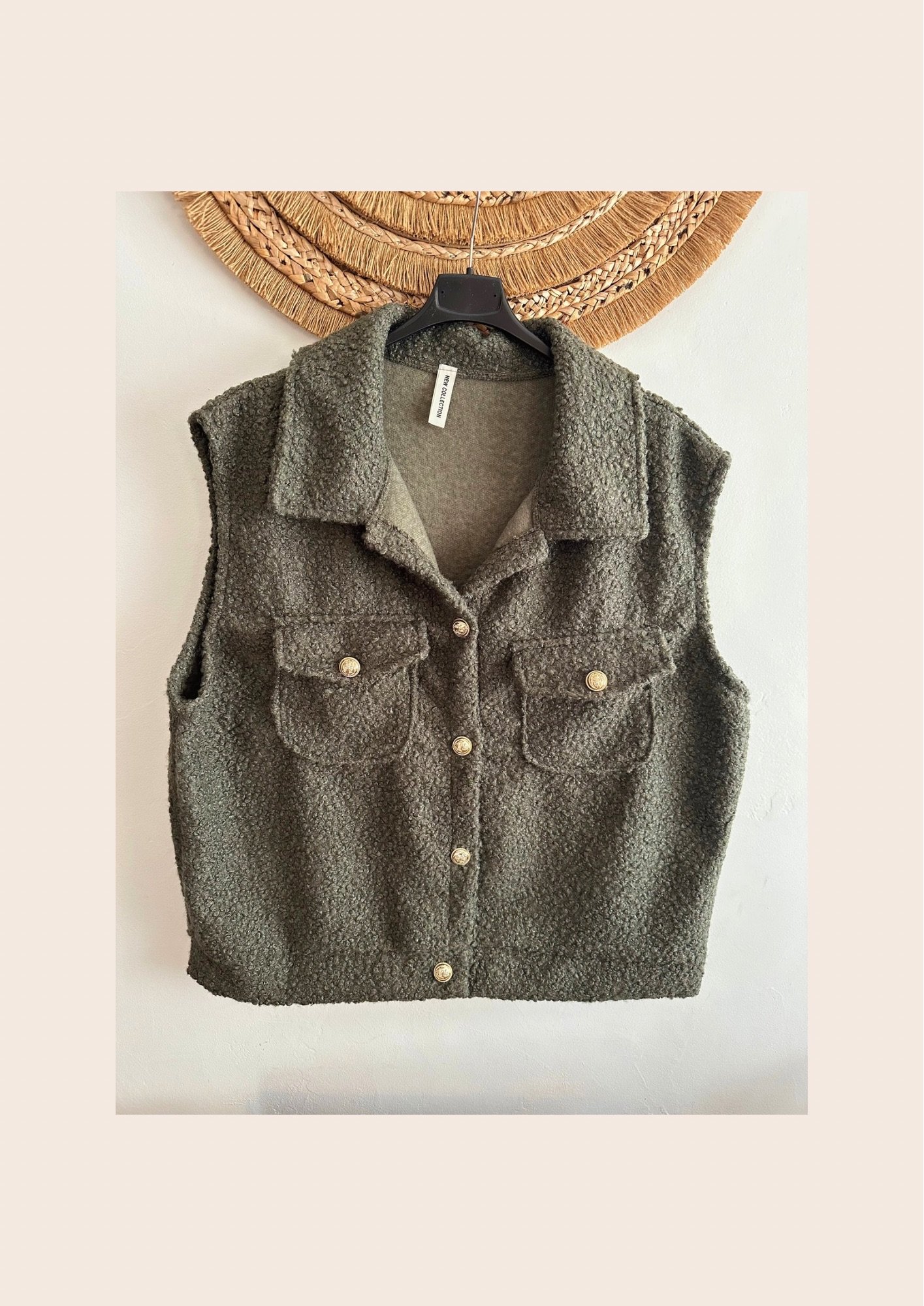 gilet sans manches avec bouton doré grande taille femme curvy by romy