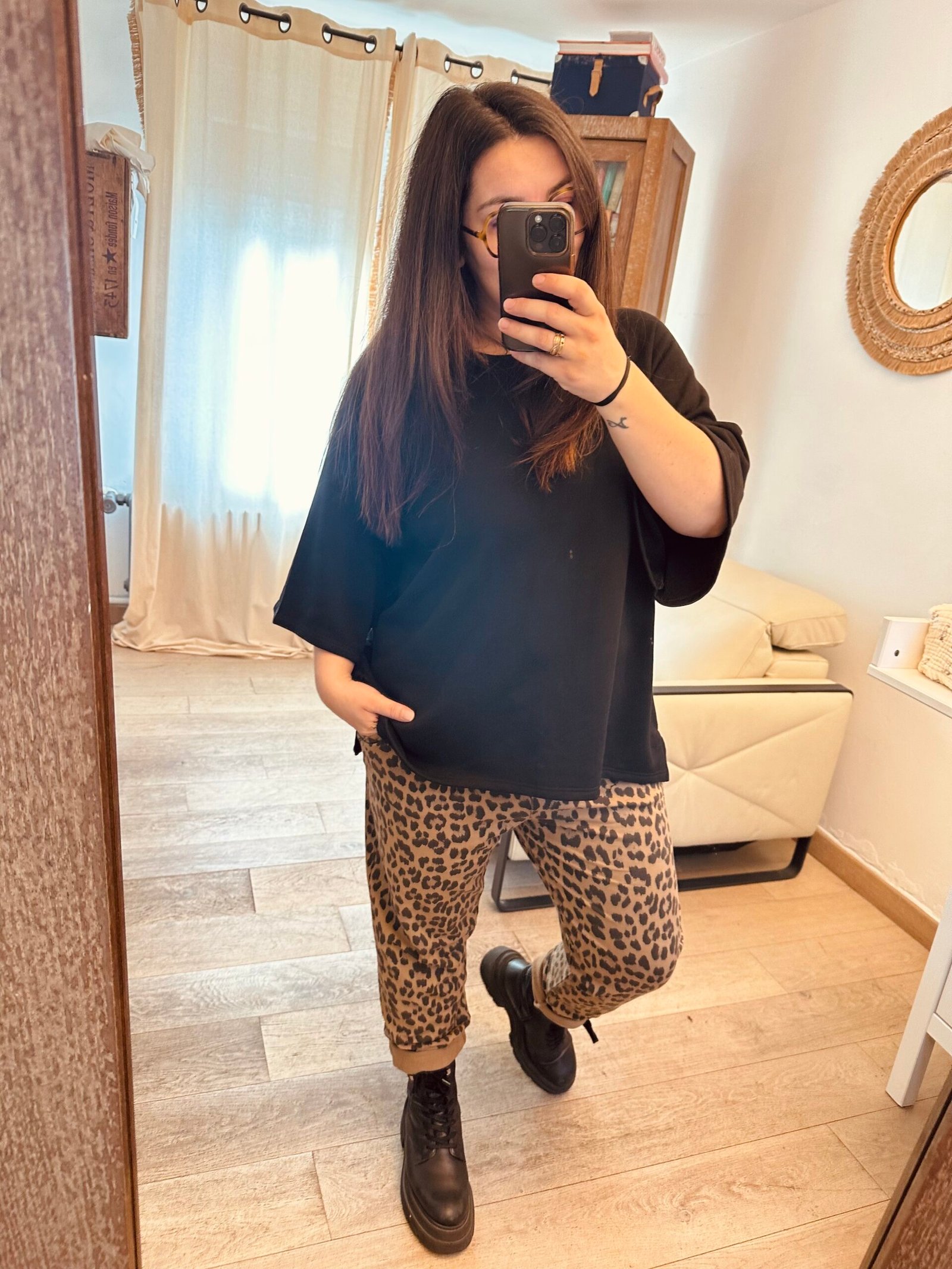 t shirt sweat noir grande taille femme curvy by romy