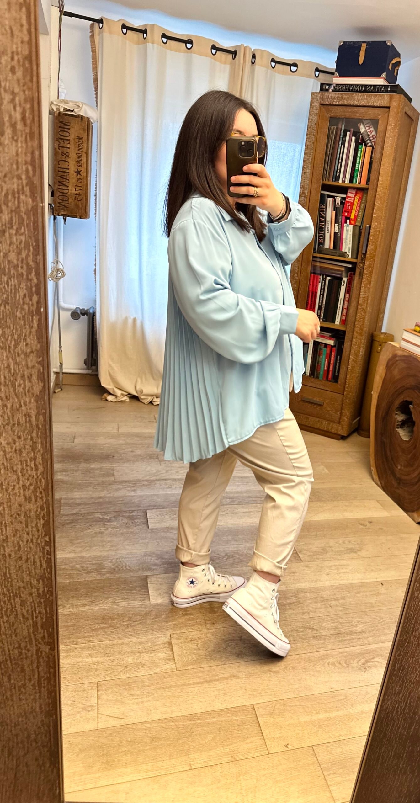 chemise plissée au dos bleu ciel grande taille femme curvy by romy