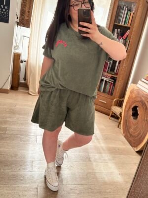 t shirt en epode kaki grande taille femme curvy by romy