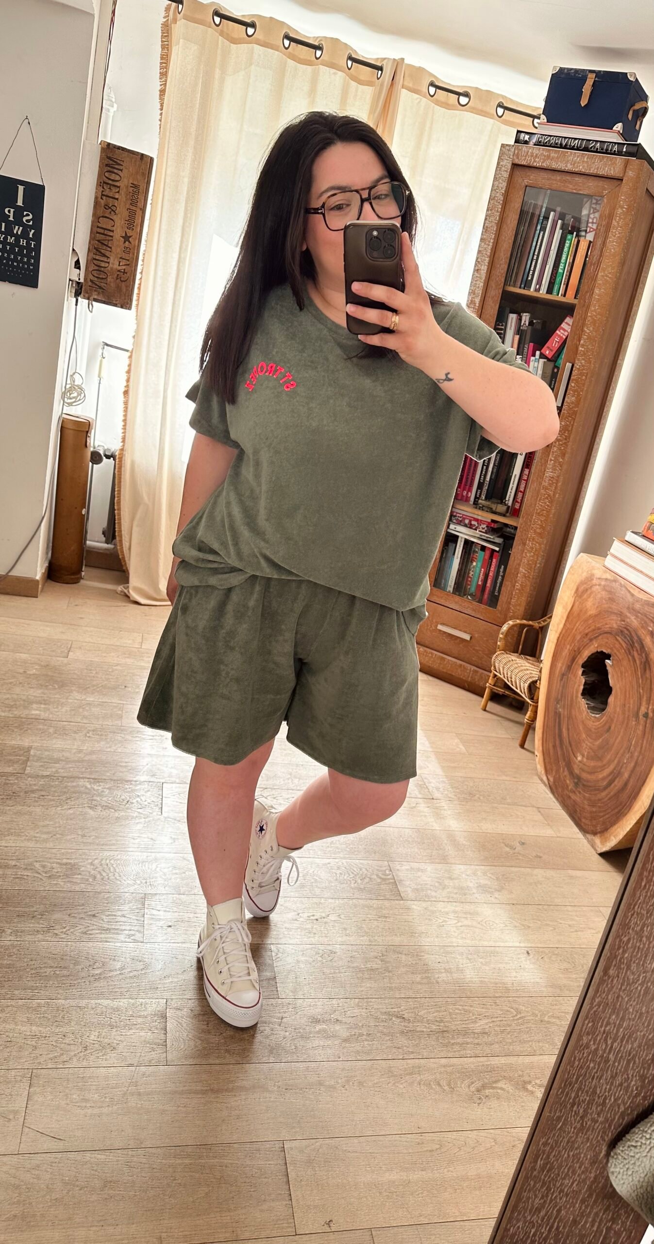 t shirt en epode kaki grande taille femme curvy by romy