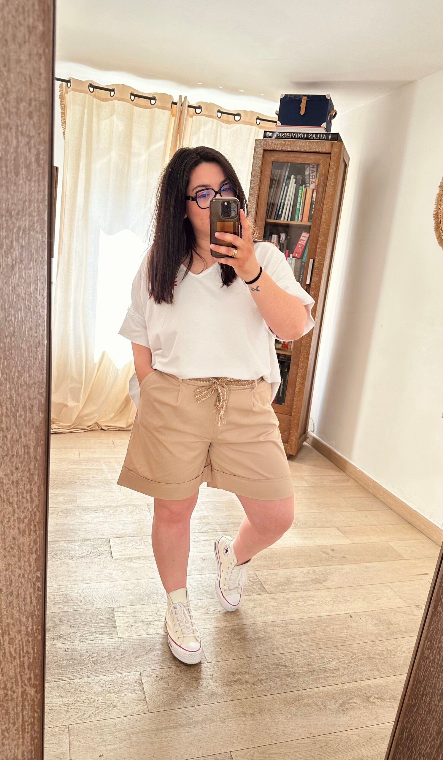 short en toile beige grande taille femme curvy by romy